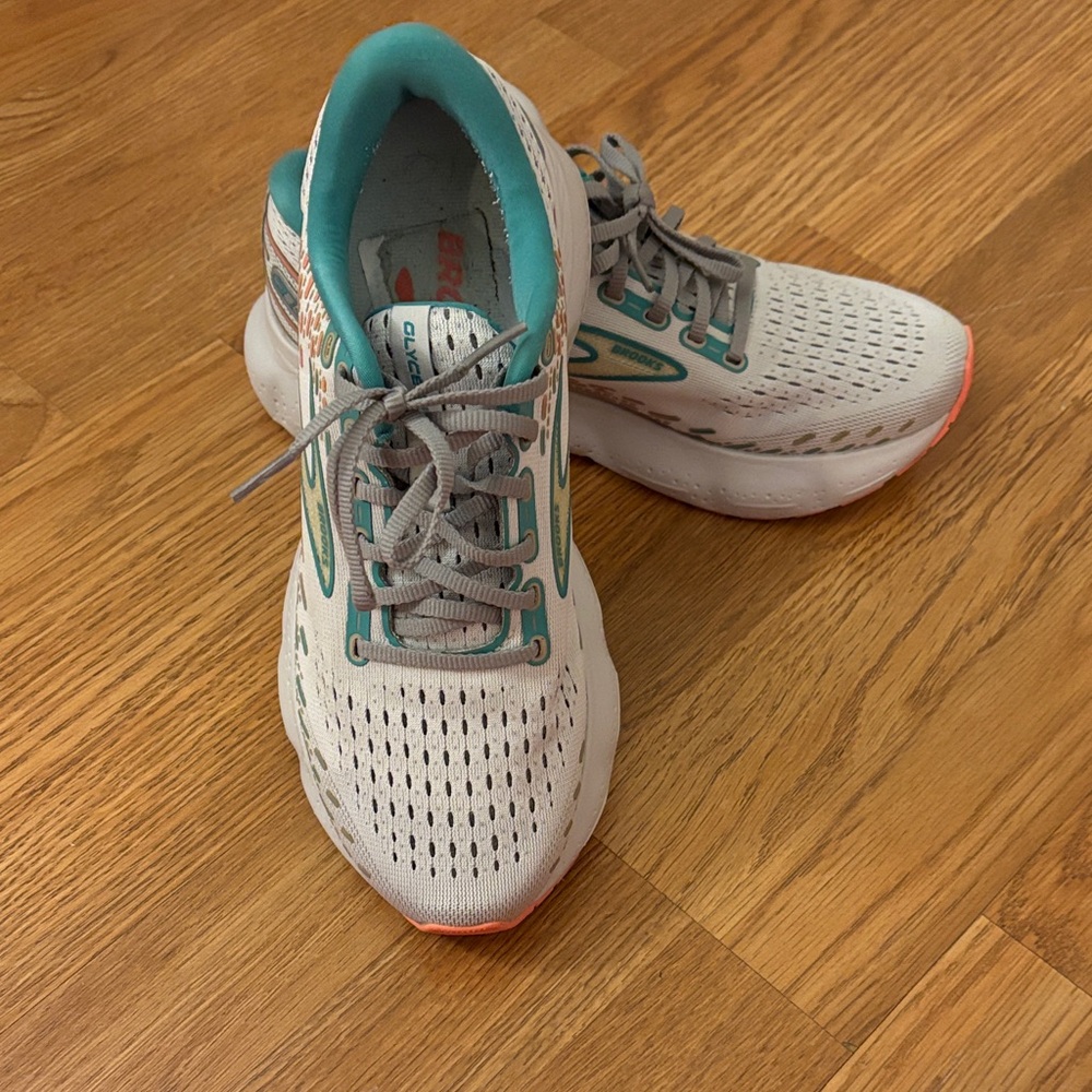 Brooks Women's Running Shoes in Light Gray and Teal with Coral Accent